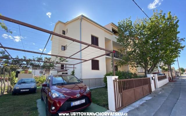 Apartmani Nikadino - smještaj Biograd Hrvatska