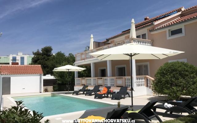Apartmani Šarić - smještaj Biograd Hrvatska