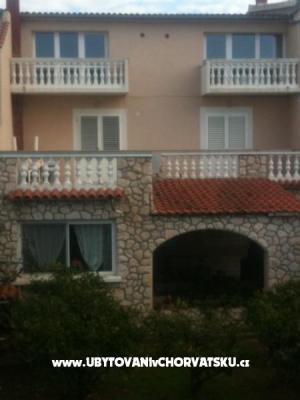 Apartmani Sladić - smještaj Biograd Hrvatska