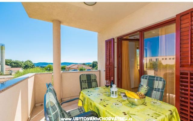 Apartmani Blandona - smještaj Biograd Hrvatska