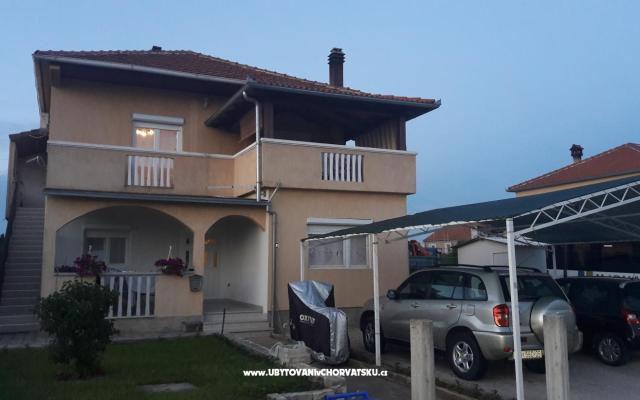 D-T  - smještaj Biograd Hrvatska