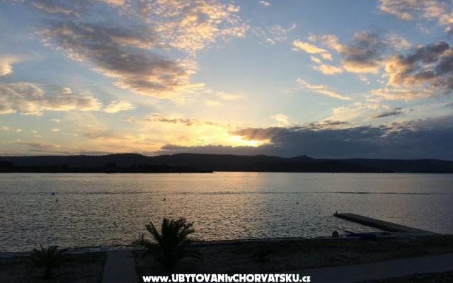 Euroholiday apartments - smještaj Biograd Hrvatska