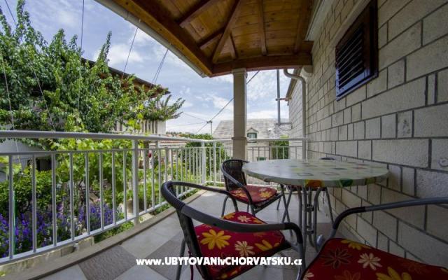 Apartman Zorica Jović - smještaj otok Brač Hrvatska