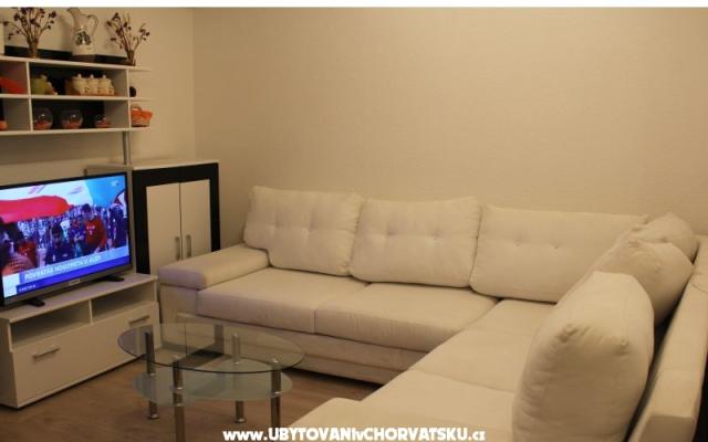 Apartmani Antonia - smještaj otok Brač Hrvatska