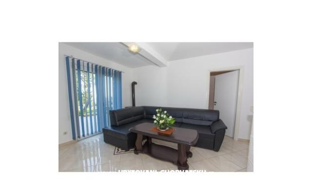 Apartmani Melisa - smještaj otok Brač Hrvatska