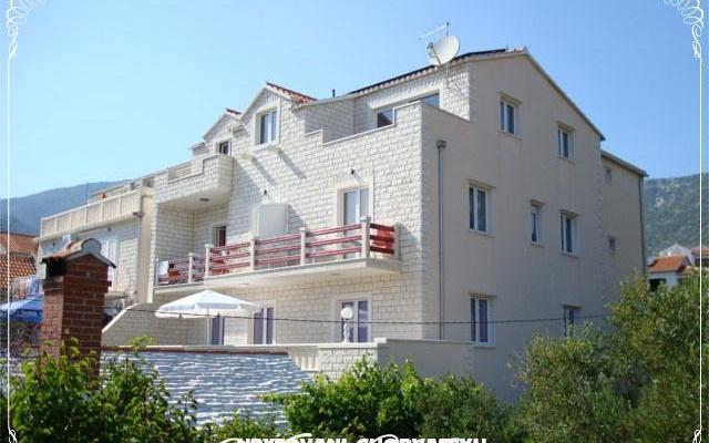 Apartmani Villa Niko Bol - smještaj otok Brač Hrvatska