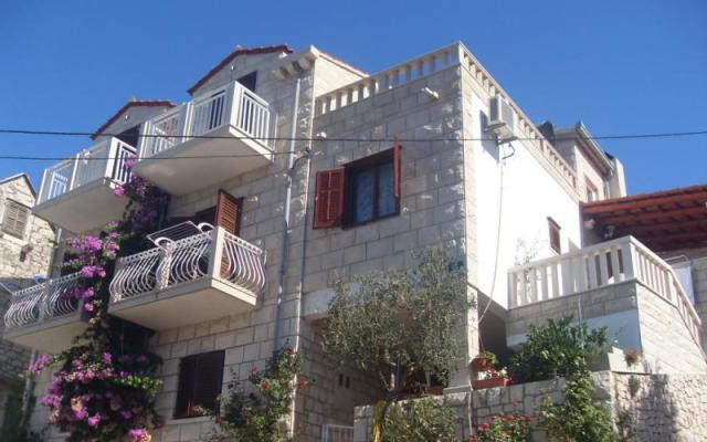 Apartmants JUJE - smještaj otok Brač Hrvatska