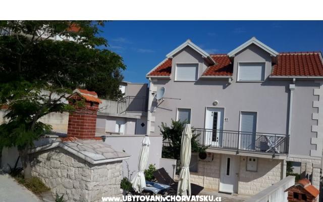 Apartmani Sandra - smještaj otok Brač Hrvatska