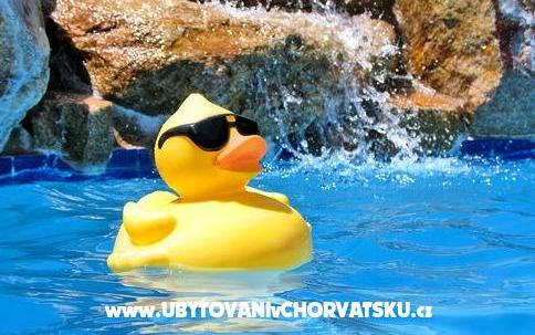 Apartmani St. Ivan - smještaj otok Brač Hrvatska