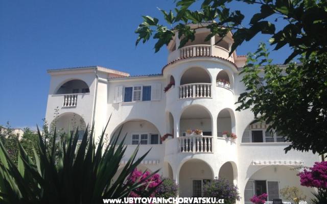 Villa Orij Apartmani - smještaj Dugi Rat Hrvatska
