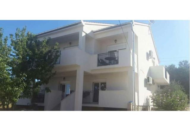 Apartmani Paula - smještaj Sv. Filip i Jakov Hrvatska