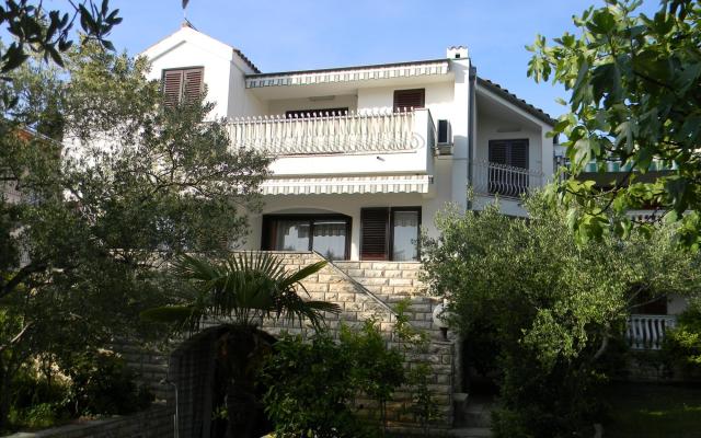 Apartmani Maver - smještaj Sv. Filip i Jakov Hrvatska