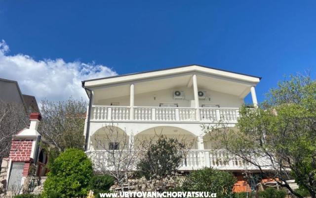 Apartmani Bonny - smještaj Karlobag Hrvatska