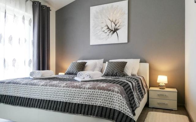 Apartman Sara **** - smještaj Kaštela Hrvatska