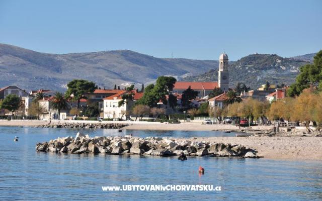 Apartmani Ivan - smještaj Kaštela Hrvatska