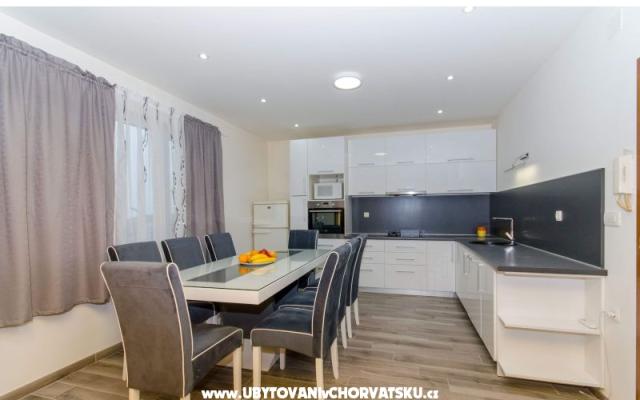 Apartman Viki - smještaj Kaštela Hrvatska