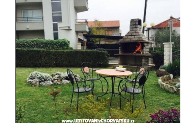 Apartmani Marko - smještaj Kaštela Hrvatska