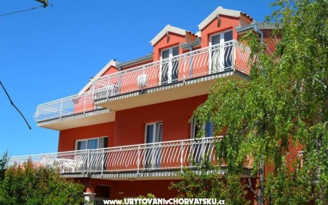 Deluxe Apartmani Red Sunset - smještaj Kaštela Hrvatska