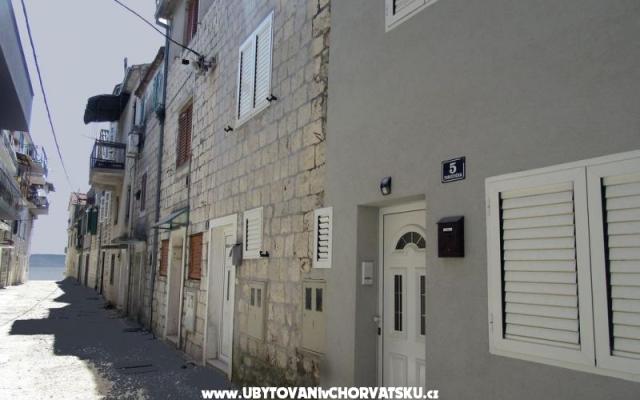 Holiday Home Sara- Kastel Stafilic - smještaj Kaštela Hrvatska