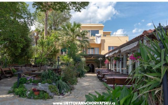 Villa Apartmani Julca - smještaj Kaštela Hrvatska