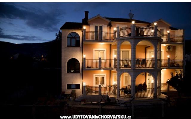 Villa Paradise  - smještaj Kaštela Hrvatska