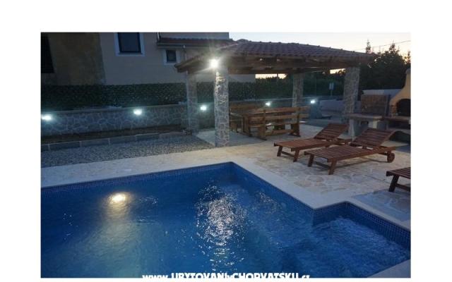 Apartman Iris - smještaj otok Krk Hrvatska