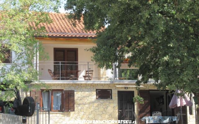 Cedrus apartment, modern / comfy - smještaj otok Krk Hrvatska