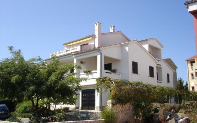 Apartmani Grzalja-Rozic Krk - smještaj otok Krk Hrvatska