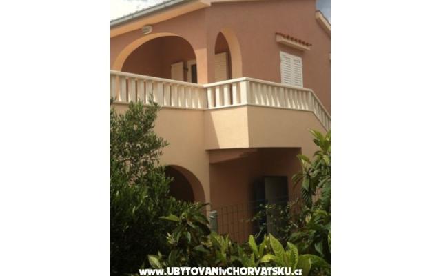 Apartman Cristian Sevid - smještaj Marina - Trogir Hrvatska