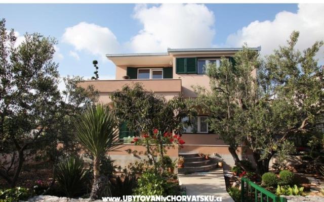 Apartman Dubravka Lovrić - smještaj Marina - Trogir Hrvatska