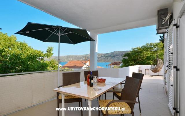 Apartman Lanterna - smještaj Marina - Trogir Hrvatska