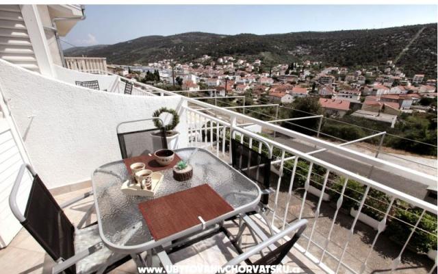 Apartmani Knežević - smještaj Marina - Trogir Hrvatska