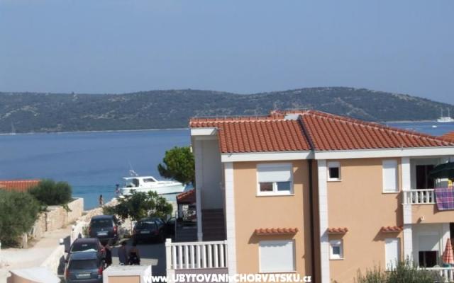 Apartmani Mara - smještaj Marina - Trogir Hrvatska