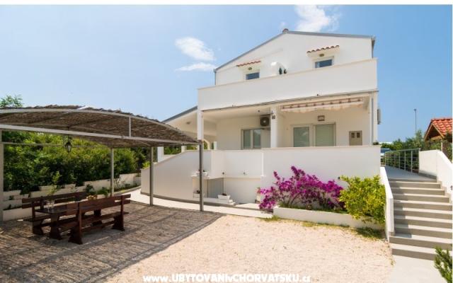 BayBeach Apartmani Sevid - smještaj Marina - Trogir Hrvatska