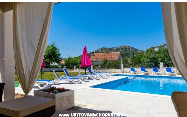 MiL Mare Holiday Apartman - smještaj Marina - Trogir Hrvatska