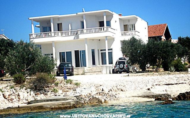 Villa Jelena - smještaj Marina - Trogir Hrvatska