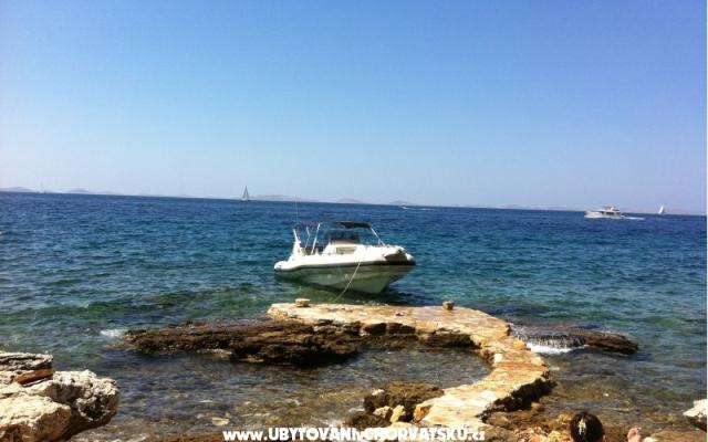 Apartmani Ema - smještaj otok Murter Hrvatska