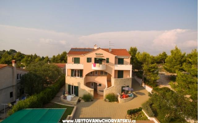 Apartmani Kristiana - smještaj otok Murter Hrvatska