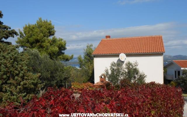 Holiday Kuća Maya - smještaj otok Murter Hrvatska