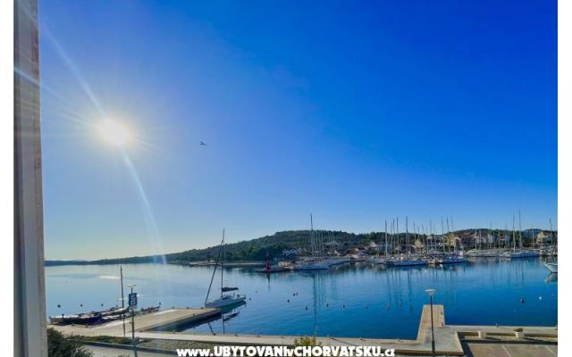 Kapetanova kuća - smještaj otok Murter Hrvatska
