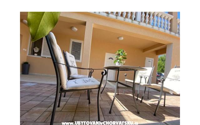 Aenona apartmani - smještaj Nin - Zadar Hrvatska