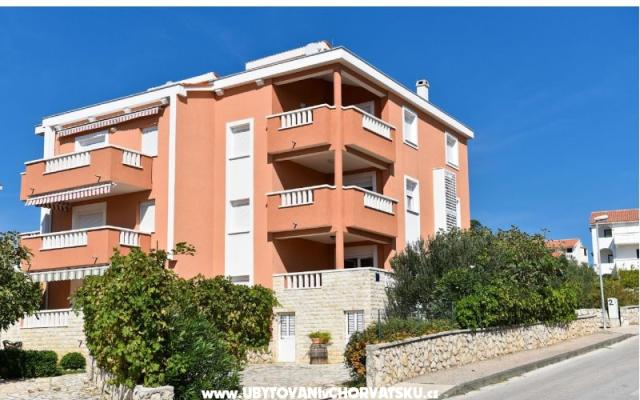 Apartmani Ilija - smještaj Novalja - Pag Hrvatska