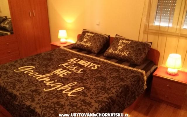 Apartmani Jelena - smještaj Omiš Hrvatska