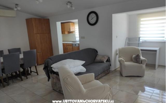 Apartman Perić - smještaj Omiš Hrvatska