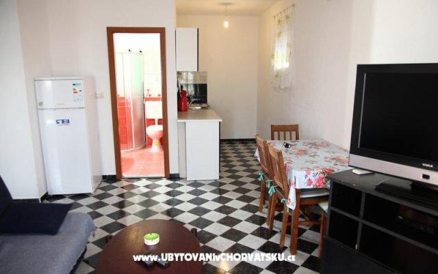 Apartmani Dona - smještaj Omiš Hrvatska