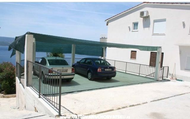 Apartmani Moonlight - smještaj Omiš Hrvatska