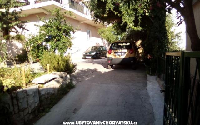 Apartmani Naomi Marija - smještaj Omiš Hrvatska