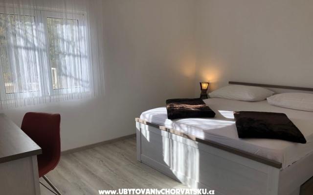 Apartmani Nejašmić - smještaj Omiš Hrvatska