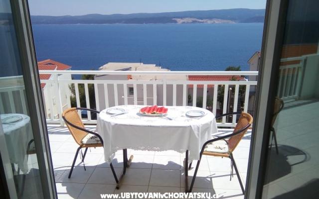 Apartmani Nikola - smještaj Omiš Hrvatska