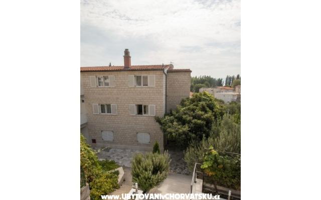 Apartmani Vrljičak - smještaj Omiš Hrvatska